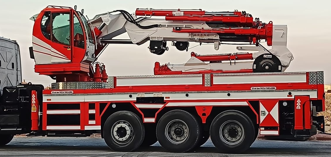 35 ton vincin katlanmış bom ve kabin detayı