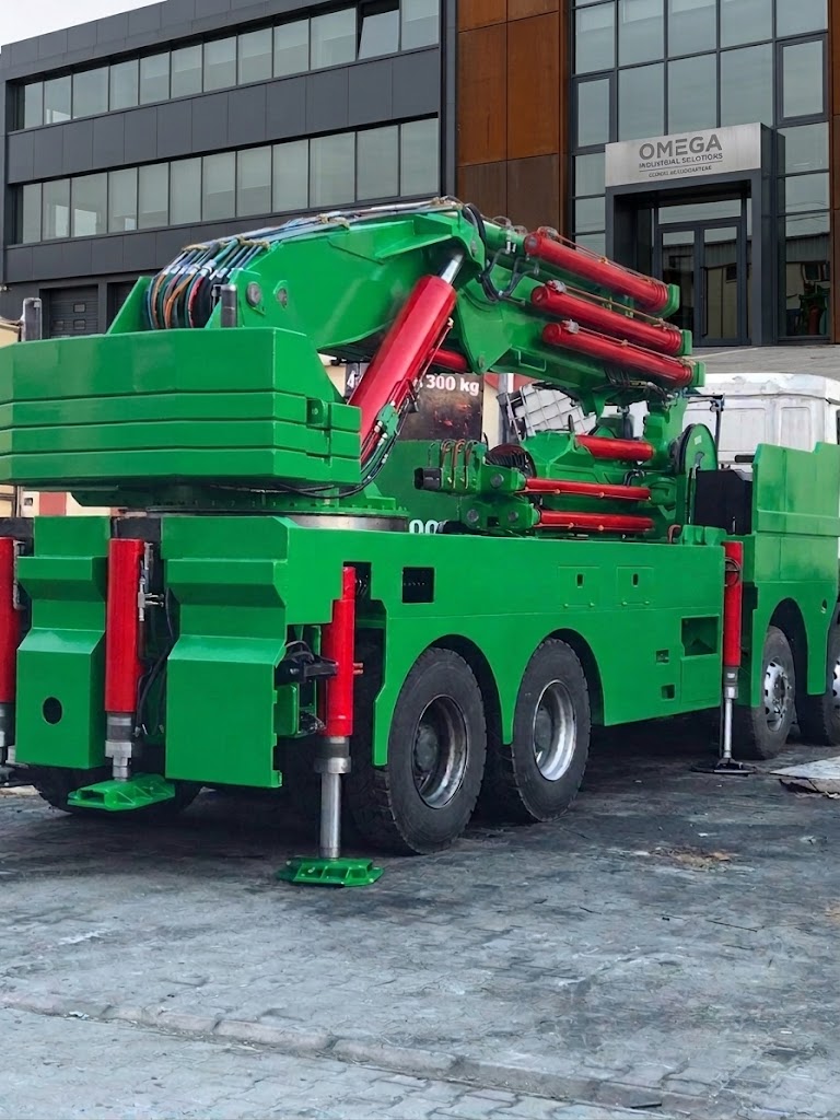 50 ton dingil üstü gerçek makinenin katlanmış görünümü